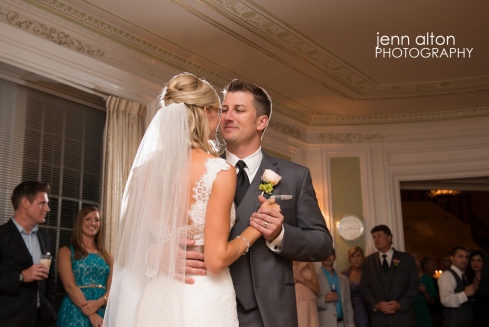 First dance for bride and groom, Henderson House